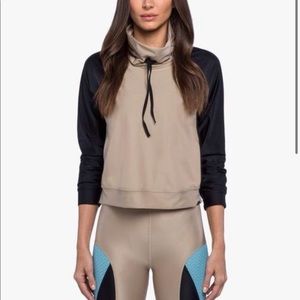 Koral Pump pullover S